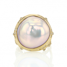 Baroque Pearl 18k Gold Ring with Diamond Pavé Image