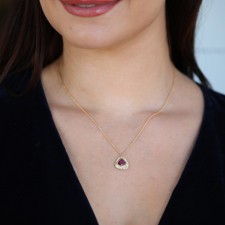 18k Gold Engraved Starlight Ruby Diamond Necklace Image