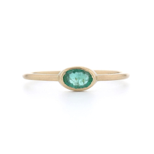 Small Oval Emerald 14k gold Ring Image