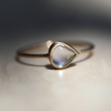 Teardrop Rainbow Moonstone Gold Ring Image