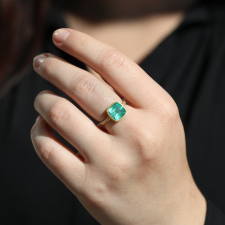 Square Table Cut Emerald 18k Gold Ring Image