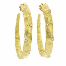 18k Gold and Diamond Hammered Dune Large Hoop Earrings Image