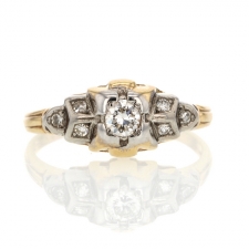 Vintage Gold Ring with Diamonds Image