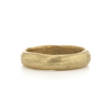 Mans Classic Gold Band Image