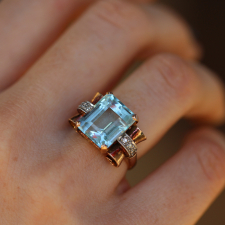 Vintage Aquamarine Retro Ring with Diamonds Image