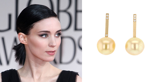 Rooney Mara in Voiage Jewelry Gold Pearl Earrings