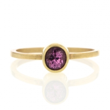 Pink Spinel Gold Ring Image