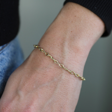 Mobius Chain Link 18k Gold Bracelet Image