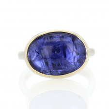 Smooth Tanzanite Oval Ring Image
