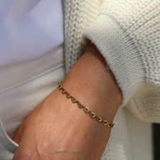 Gold Oval Link Bracelet Image