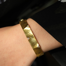 Dune 18k Yellow Gold Bangle Bracelet with Diamonds Image