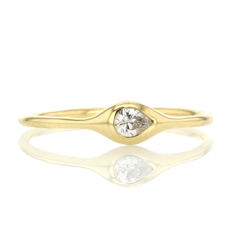 Pear Shape Diamond 18k Gold Ring