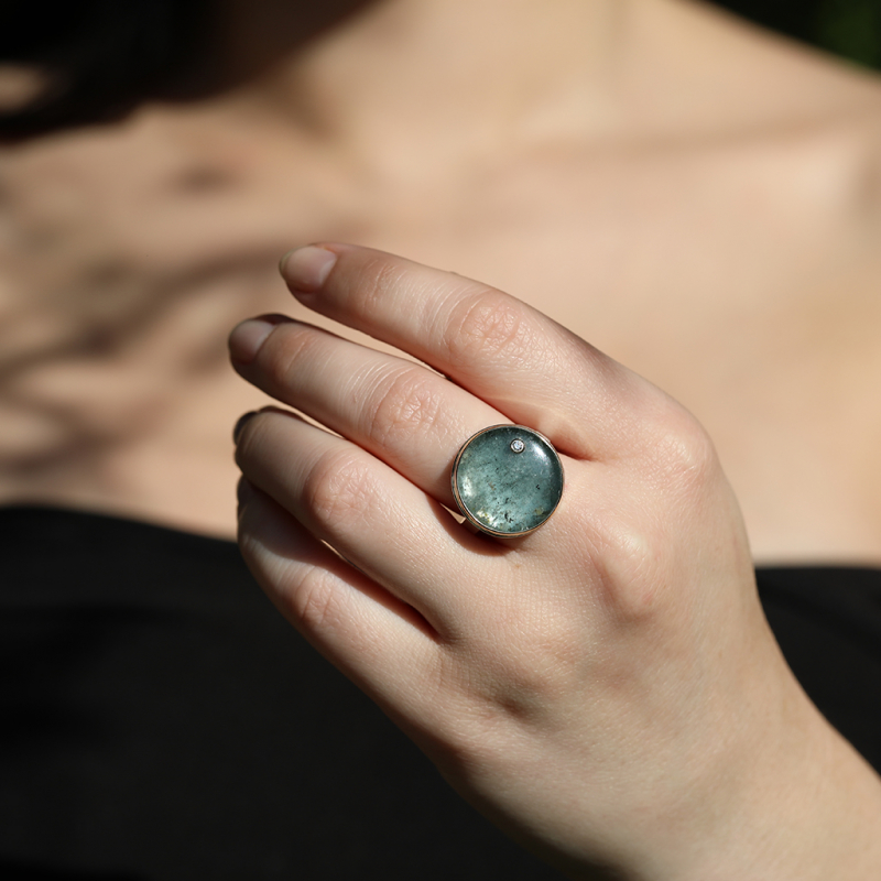 Round Moss Aquamarine with Diamond Ring