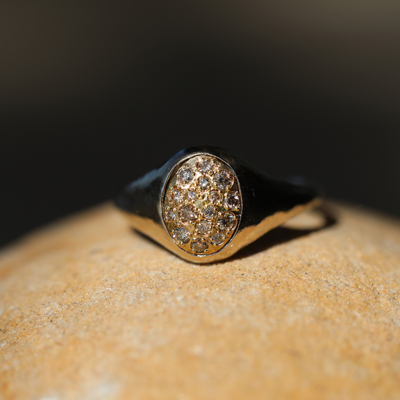 Noguchi Bijoux | Diamond Signet Ring at Voiage Jewelry